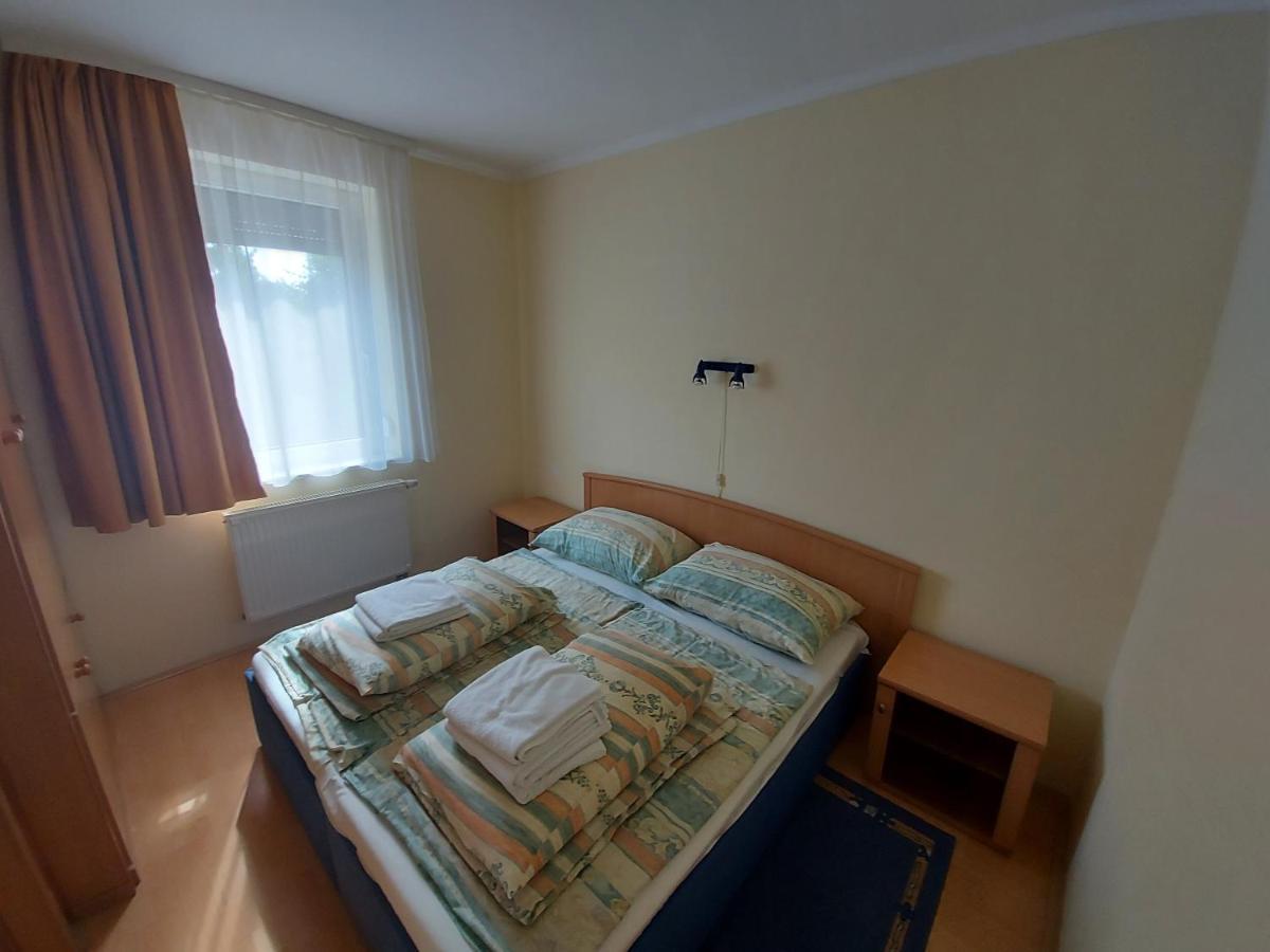 דירות Hévíz Romai Therme Apartman מראה חיצוני תמונה