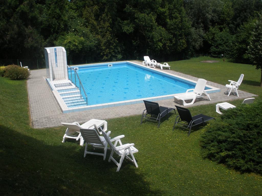 דירות Hévíz Romai Therme Apartman מראה חיצוני תמונה